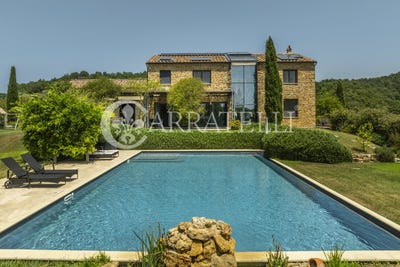 /international/it/manciano-tuscany-310108057022/