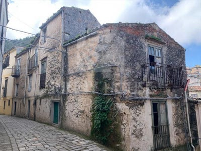 /international/it/100-corso-umberto-i-gratteri-sicily-310107290518/