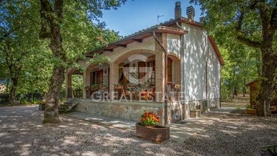 /international/it/castiglione-del-lago-umbria-310119785098/