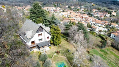 /international/it/arona-piedmont-310100573525/