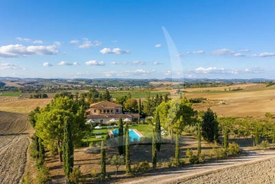 /international/it/monteroni-d-arbia-tuscany-310102125776/