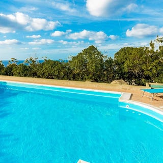 /international/it/trinita-d-agultu-e-vignola-sardinia-310107598570/