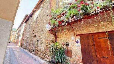/international/it/paciano-umbria-310101419766/