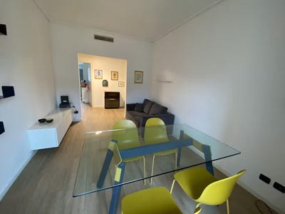 /international/it/via-melchiorre-gioia-milan-lombardy-310106857586/