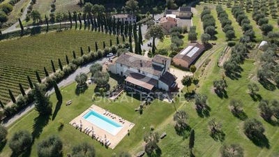 /international/it/sarteano-tuscany-120094744097/