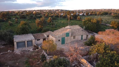 /international/it/scicli-sicily-120078250785/
