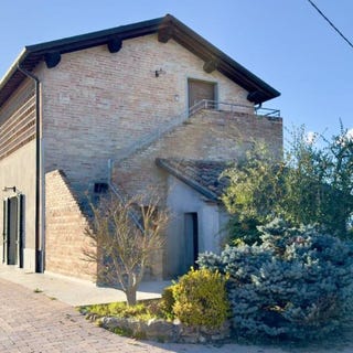 /international/it/citta-di-castello-umbria-310107759325/