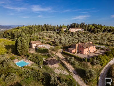 /international/it/montelupo-fiorentino-montelupo-fiorentino-tuscany-310106968441/