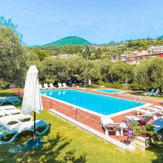 /international/it/toscolano-maderno-lombardy-310107744262/