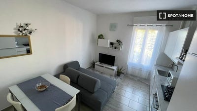 /international/it/milan-lombardy-310095295025/
