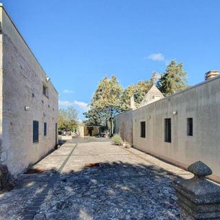 /international/it/alberobello-apulia-310108837479/