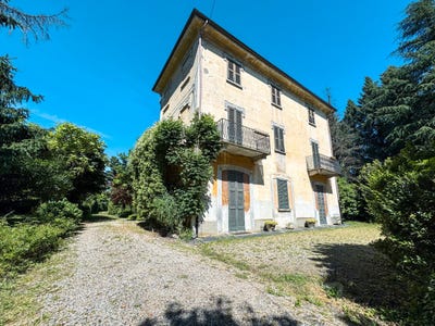 /international/it/gozzano-piedmont-310108241884/