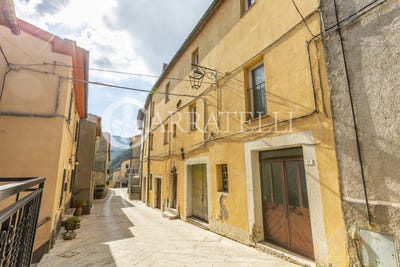 /international/it/castiglione-d-orcia-tuscany-310106236528/