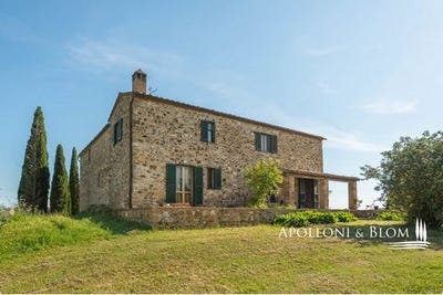 /international/it/castel-nuovo-grilli-asciano-tuscany-310104812398/