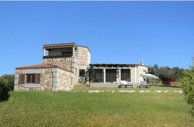 /international/it/piazza-dei-pini-baja-sardinia-sardinia-310101959563/