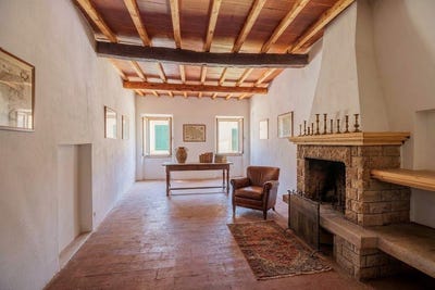 /international/it/lucignano-lucignano-tuscany-310108643449/