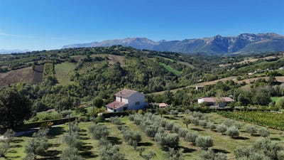 /international/it/san-ginesio-marche-310102675507/