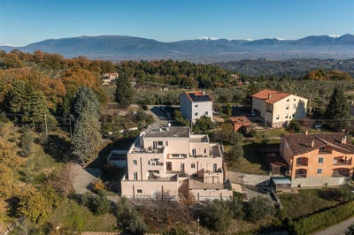 /international/it/gualdo-cattaneo-umbria-310104116394/