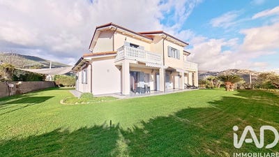 /international/it/taggia-liguria-310104492444/