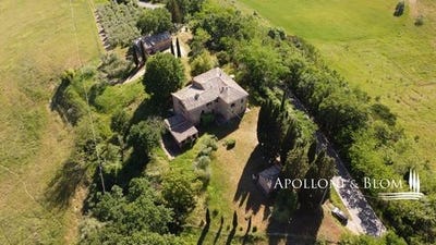 /international/it/via-delle-fonti-asciano-tuscany-310107374588/