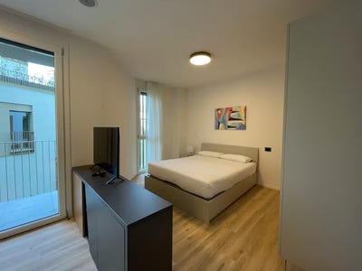 /international/it/viale-monza-milan-lombardy-310094835615/