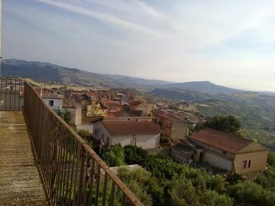 /international/it/salita-calvario-cianciana-sicily-310108306653/?lang=pt