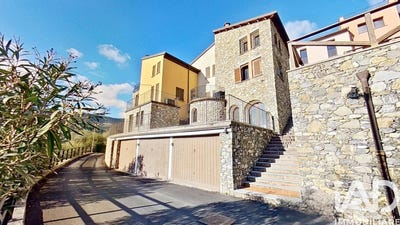 /international/it/andora-liguria-310106382302/