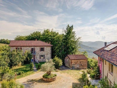 /international/it/cortemilia-piedmont-310102675601/