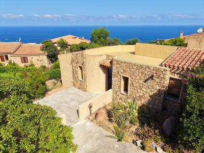 /international/it/via-la-sarrera-sn-trinita-d-agultu-e-vignola-sardinia-310109741179/