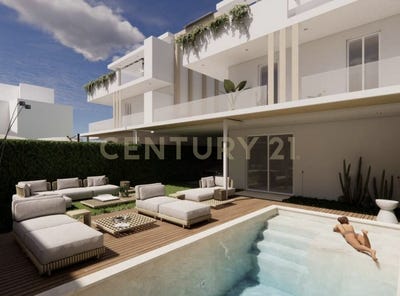 /international/it/via-ugento-nardo-apulia-310102841915/