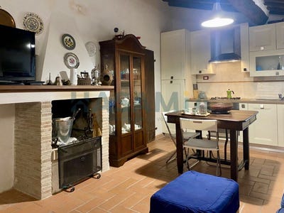 /international/it/via-vannuccio-vannuccini-scansano-tuscany-310104285372/
