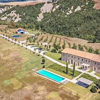 /international/it/pomarance-tuscany-310107295635/