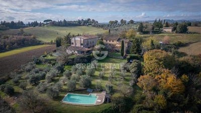 /international/it/siena-campania-310106880761/