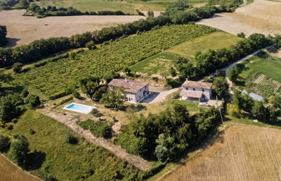 /international/it/citta-di-castello-umbria-310108265011/