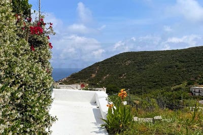 /international/it/ponza-lazio-310108944397/
