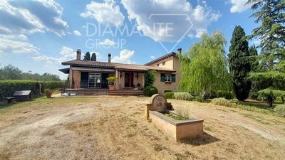/international/it/manciano-tuscany-310101377124/