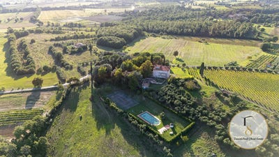 /international/it/lucignano-tuscany-310110359508/