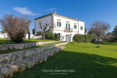 /international/it/ostuni-apulia-310108996830/