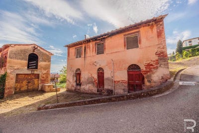 /international/it/palaia-tuscany-310107949229/