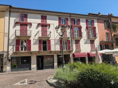 /international/it/canelli-piedmont-310108277557/
