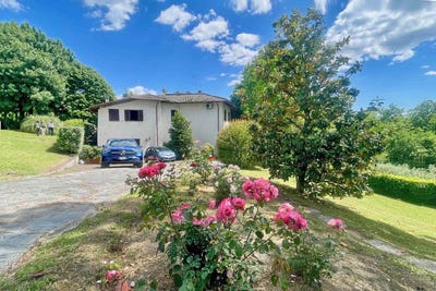 /international/it/lucca-tuscany-310108406655/