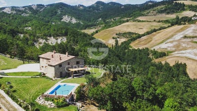 /international/it/pietralunga-umbria-120096211783/