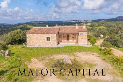 /international/it/arzachena-sardinia-310108316327/
