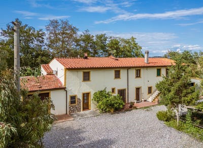 /international/it/rosignano-marittimo-rosignano-marittimo-tuscany-310102290456/