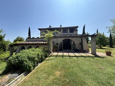 /international/it/crespina-tuscany-310100443720/