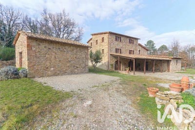 /international/it/monticiano-tuscany-310106361231/