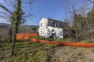 /international/it/via-molino-colli-al-metauro-marche-310106935029/
