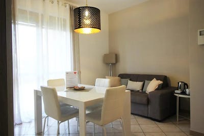 /international/it/via-robecco-cinisello-balsamo-lombardy-310097818440/