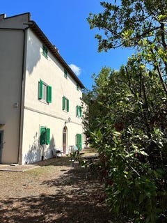 /international/it/livorno-tuscany-310108321676/