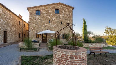 /international/it/asciano-tuscany-310108184311/